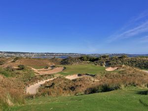 Barnbougle (Dunes) 7th IPhone